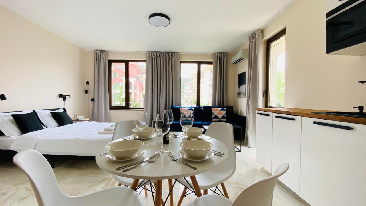 Apartello Artur - Modern Studios - سفيتي فلاس المظهر الخارجي الصورة
