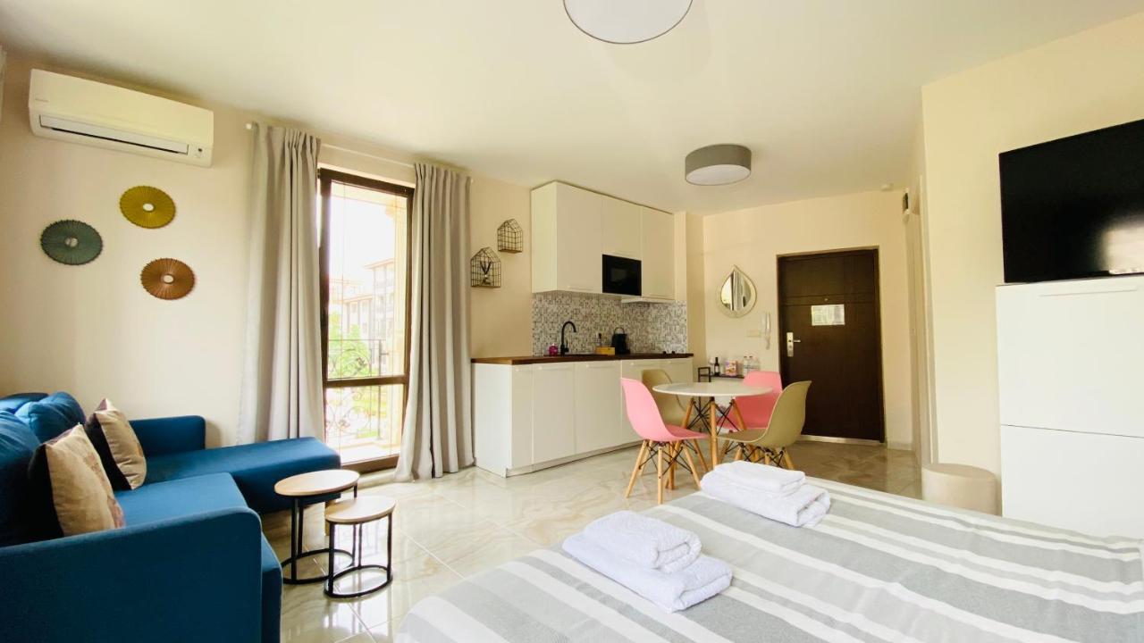 Apartello Artur - Modern Studios - سفيتي فلاس المظهر الخارجي الصورة