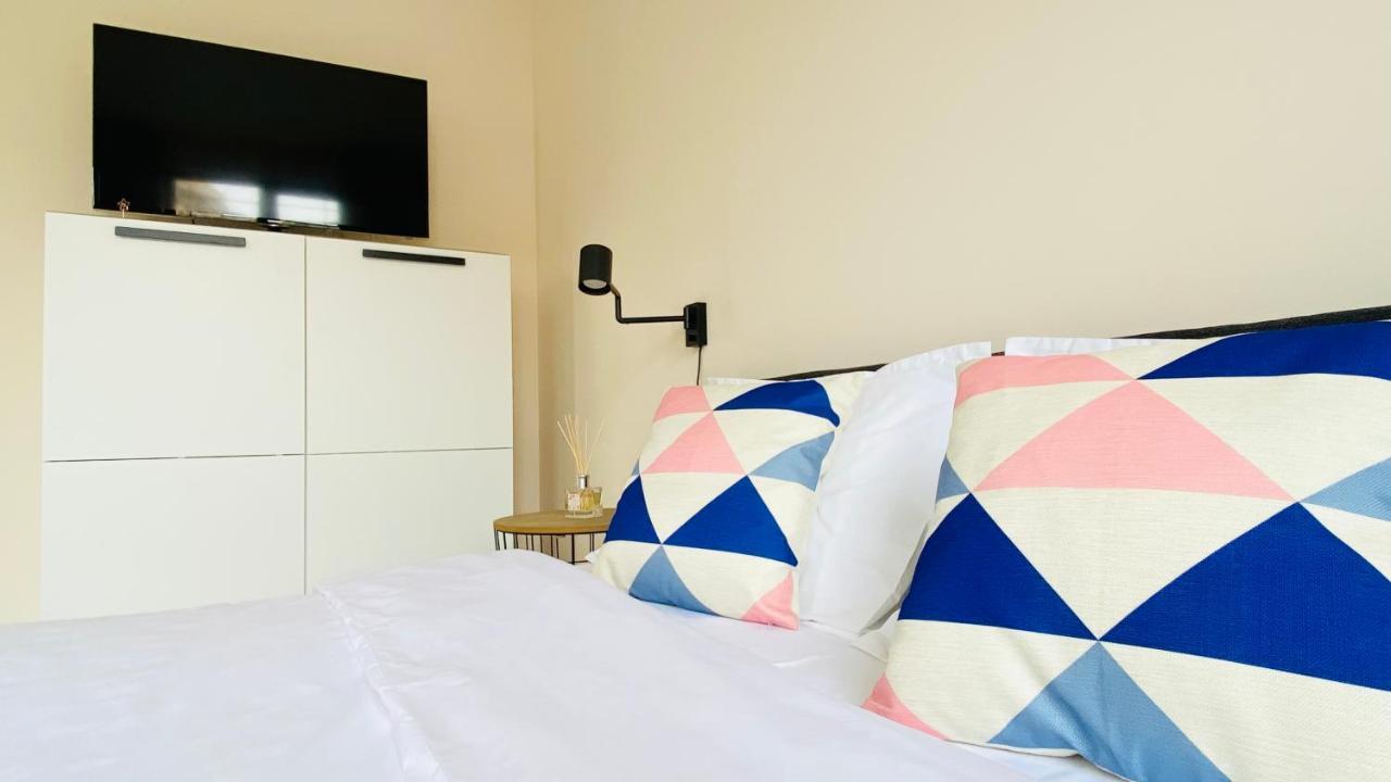 Apartello Artur - Modern Studios - سفيتي فلاس المظهر الخارجي الصورة